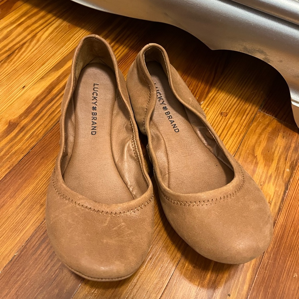 Vince Camuto tan/brown suede ballet flats, size 7.5